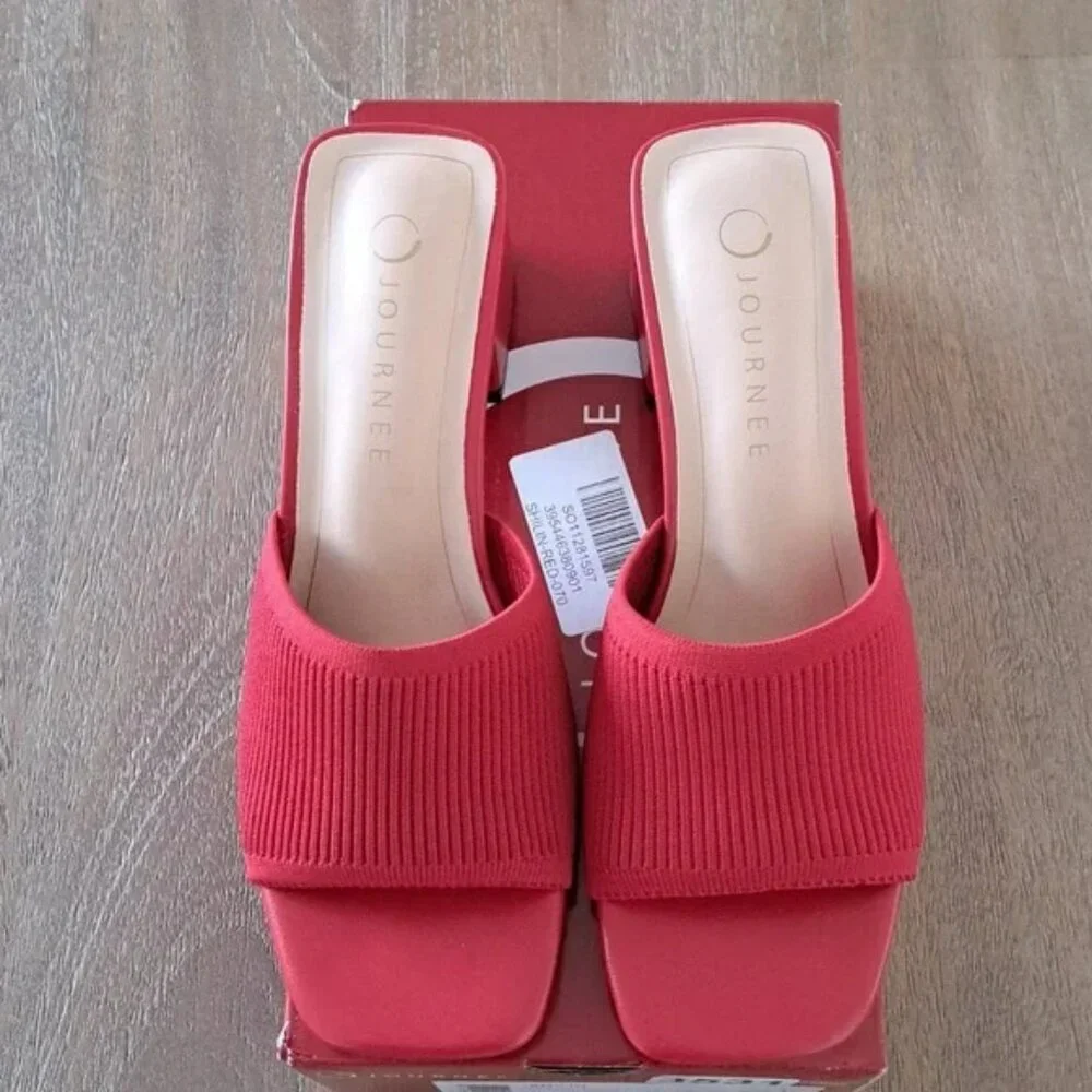 Journee Shilin Dress Sandals - Color: Red - Size: Women 7 - Picture 3 of 9